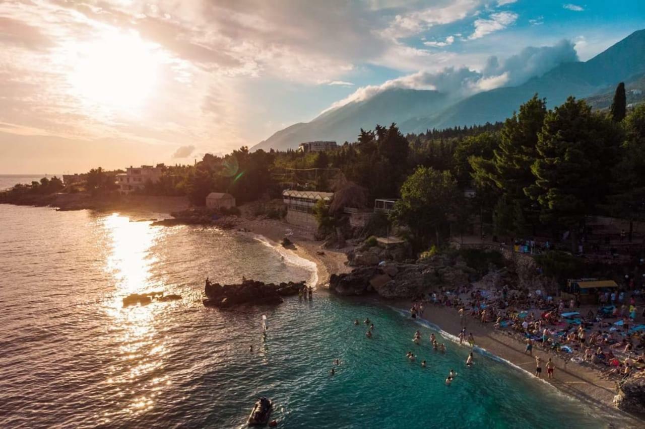 Queen Vasilika Hotel Dhermi Bagian luar foto