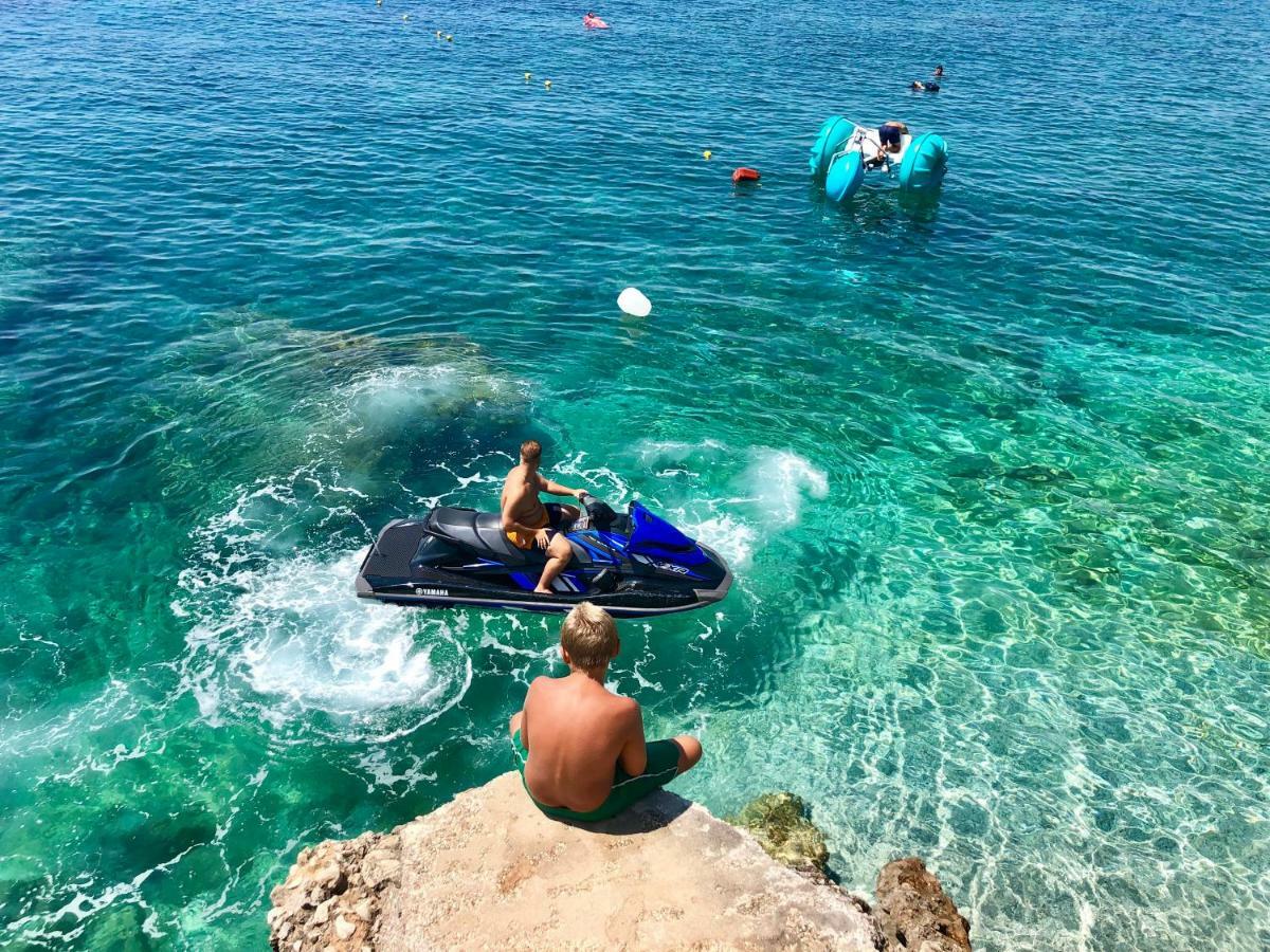 Queen Vasilika Hotel Dhermi Bagian luar foto