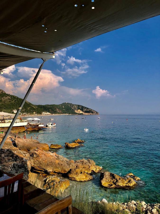 Queen Vasilika Hotel Dhermi Bagian luar foto